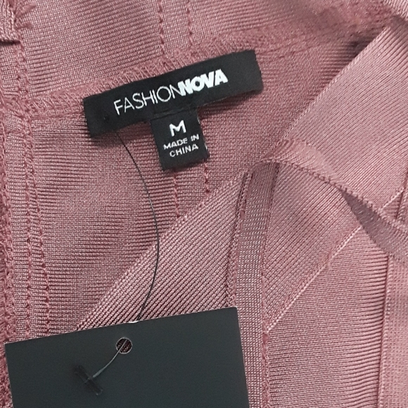 Sold.FASHION NOVA bandage dress - Picture 5 of 7